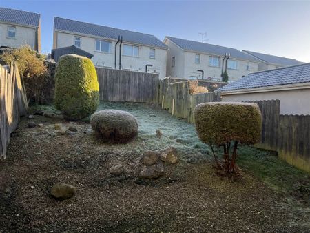 18 Willow Park Drive, The Gallops, H12 PR82 - Photo 4