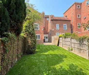 3 bedroom terraced house to rent - Photo 4