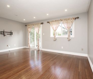 For Lease - 5606 Cosmic Crescent, Mississauga, Ontario - Photo 4