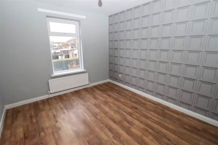 40 Abbot Gardens, Newtownards, BT23 8UL - Photo 3