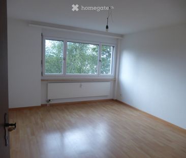 Wohnung mit zwei Balkonen, Kellerabteil und zwei Parkplätzen - Foto 3