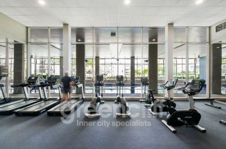 1 Sterling Circuit, Camperdown NSW 2050 - Apartment For Rent | Domain - Photo 5