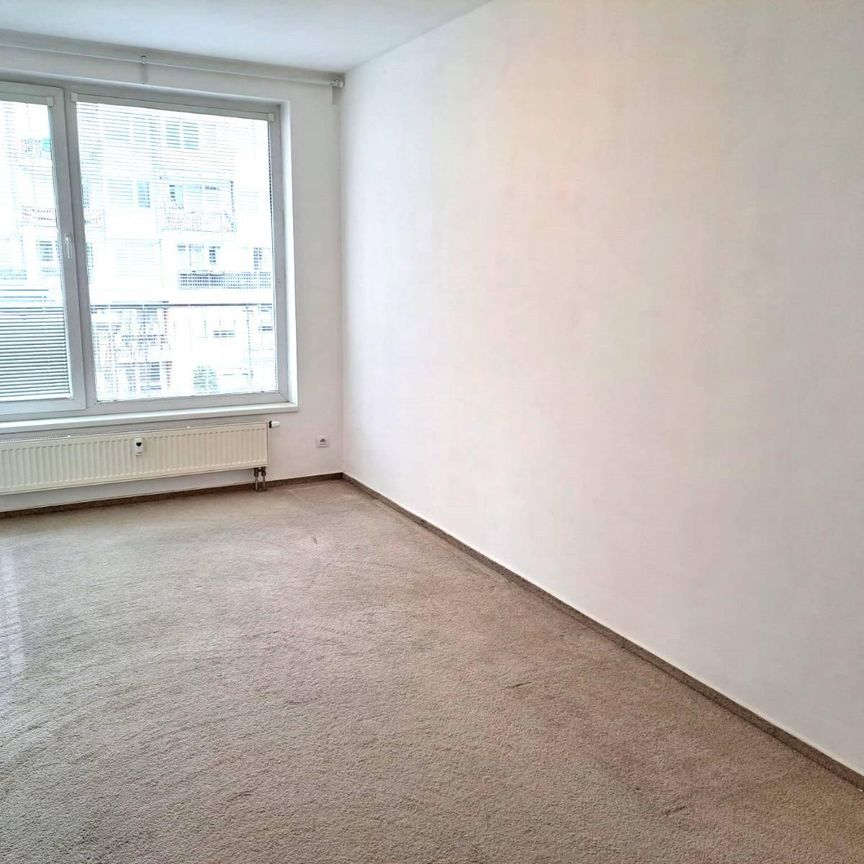 Apartment for rent, 2+kk - 1 bedroom, 56m - Фото 1