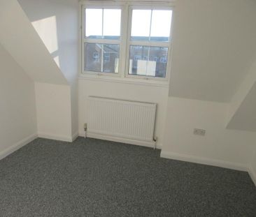 3 bedroom penthouse to rent - Photo 3