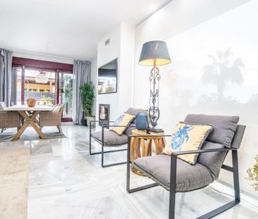 Av. España, 124, 29680 Estepona, Málaga, Spain, Estepona, Andalusia... - Photo 1