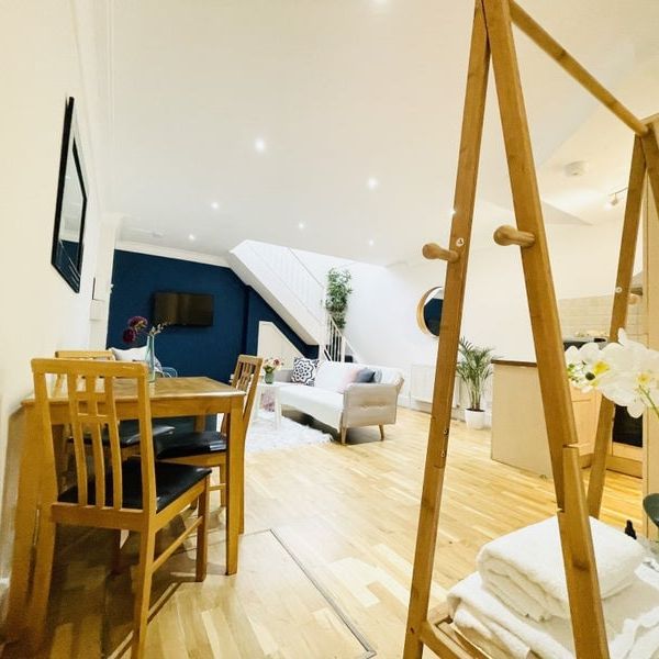 1 Bed Flat, Danbury Street, N1 - Photo 1