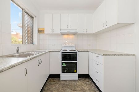Charming Inner West Living in a Prime Enmore Location - Photo 5