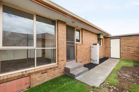 2/5 Johnson Street, Reservoir VIC 3073 - Photo 4