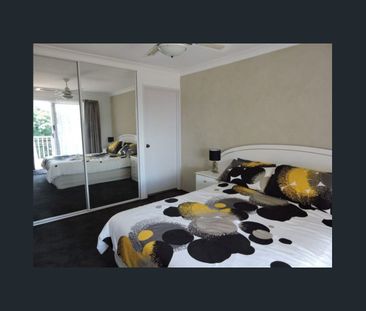 AMAZING LOCATION, CANAL FRONT, TOP FLOOR, POOL IN COMPLEX, WALK TO ... - Photo 3