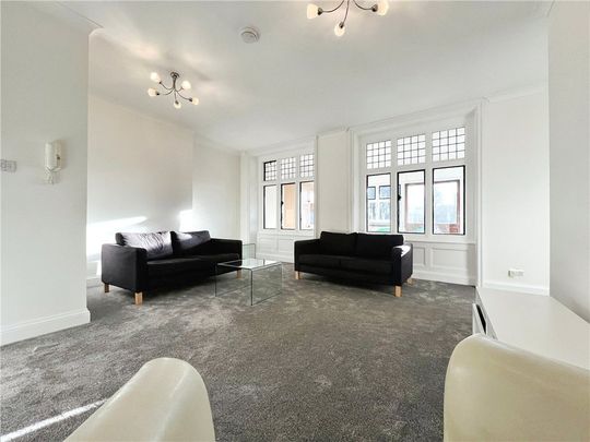 Ferry Lane, Wraysbury, Staines-upon-Thames, Berkshire, TW19 6HG - Photo 1