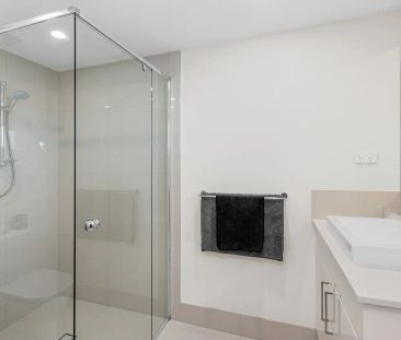 STYLISH 2 BEDROOM UNIT IN PRIME LOCATION! - Photo 4