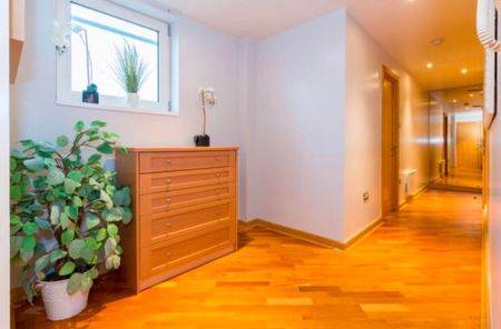 1 Bed Flat, Waterloo Street, LS10 - Photo 2