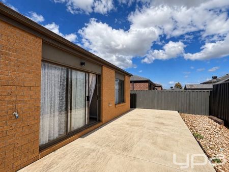 Modern Comfort in a Prime Harkness Location - Photo 5