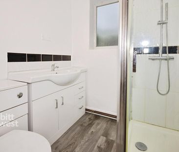 3 bedroom detached bungalow to rent - Photo 4