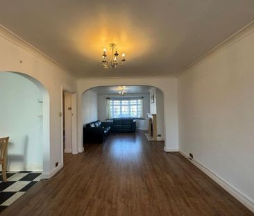 3 bedroom semi-detached house to rent - Photo 5