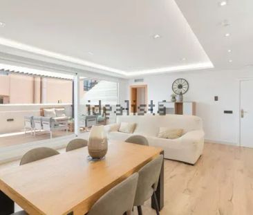 Alquiler de ático en Calle Postal - Photo 3