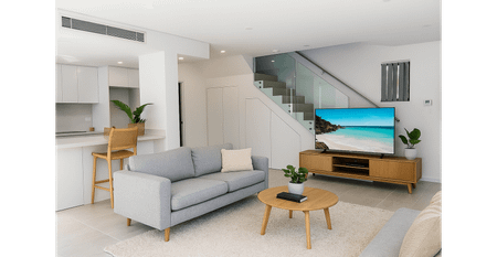 Immaculate Modern Townhouse - Effortless Luxury Meets Coastal Living! - Photo 2