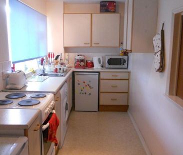 2 bedroom apartment to rent - Photo 4