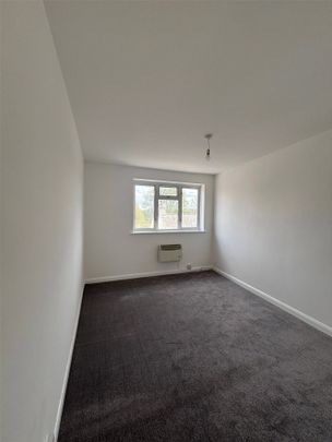 Church Street, Weybridge, Surrey, KT13 flat to rent - Photo 1