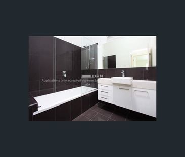 2/192 Norman Avenue, Norman Park, Qld 4170 - Photo 5