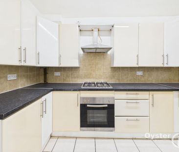 3 bedroom semi-detached house to rent - Photo 3