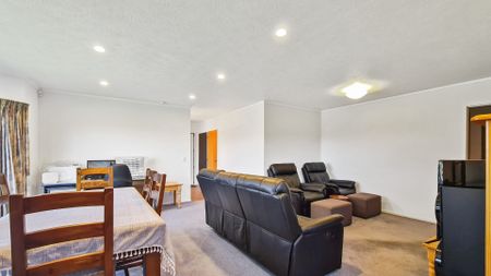 Welcome home to 35 Peppertree Lane. - Photo 3