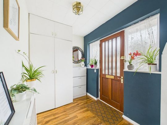 3 bedroom semi-detached house to rent - Photo 1