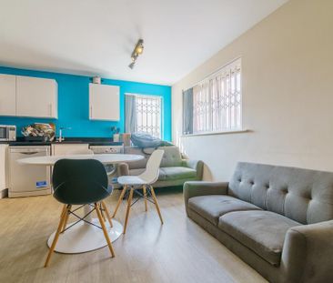 1 bedroom flat to rent - Photo 3