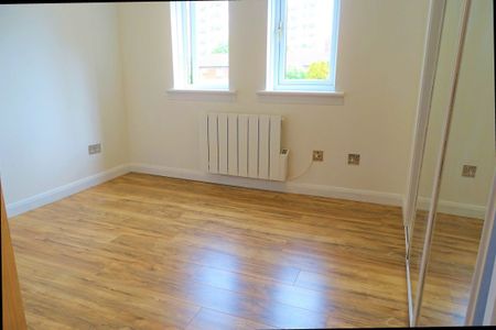 1 Bed Flat - Photo 3
