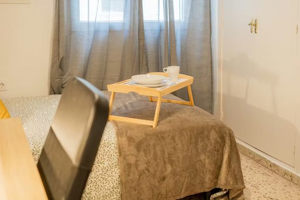 Avinguda de Blasco Ibáñez, Valencia, Valencian Community 46022 - Photo 1