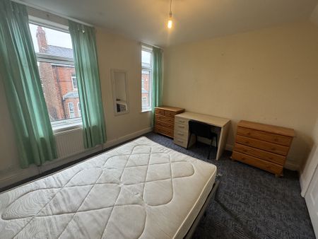 Garth Terrace, Burton Stone Lane - P1277 - Photo 5