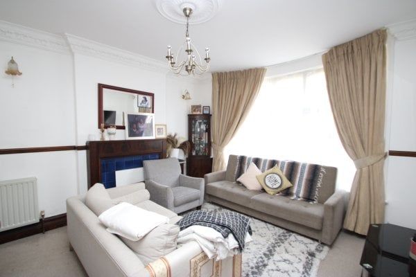 Heathhurst Road, Sanderstead, CR2, Property for rent - Photo 1