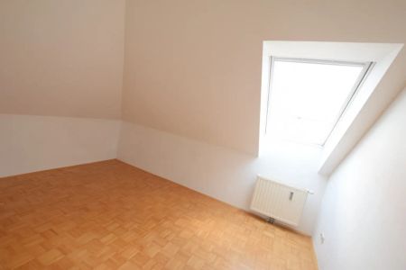 Helle 2-Zimmer-Dachgeschosswohnung I Nahe Uni Graz - Foto 2