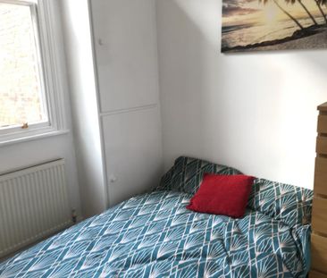 2 bedroom flat to rent - Photo 6