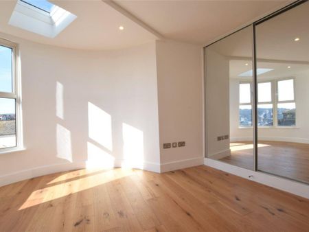 Castle Hill Road, Hastings, TN34 3RA - Photo 2