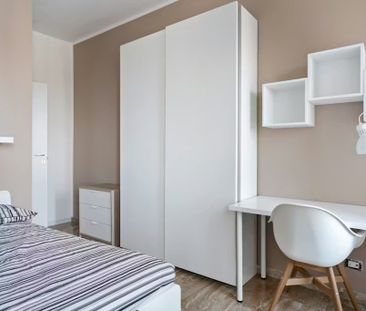 Via Ronchi, Milan, Lombardy 20134 - Photo 3