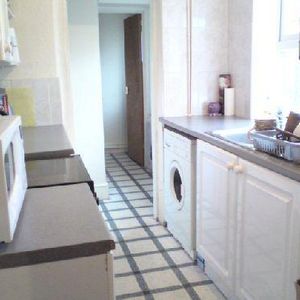 5 bedroom house share to rent - Photo 3