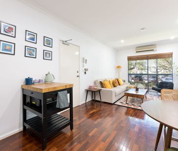 Flexible Living in Prime Spot - Photo 5