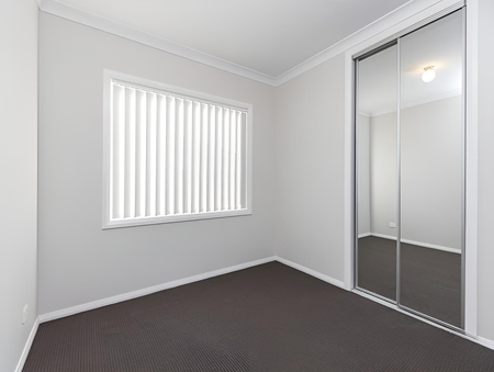 MODERN & LOW MAINTENANCE - Photo 4