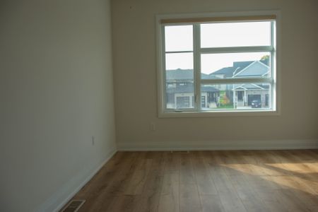 For Lease - 118 2nd Street Unit# Upper, Brockton, Ontario - Photo 3