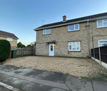 3 bedroom semi-detached house to rent - Photo 5