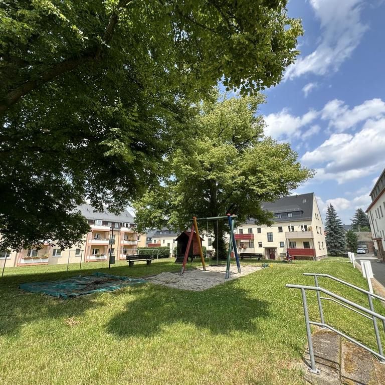 Ruhig gelegene 3-Raum-Wohnung mit Tageslichtbad - Foto 1