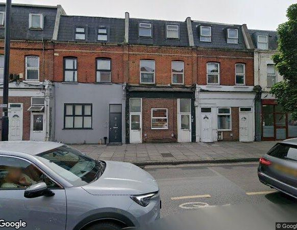 1 Bed Terraced House, Abbey Parade, SW19 - Photo 1