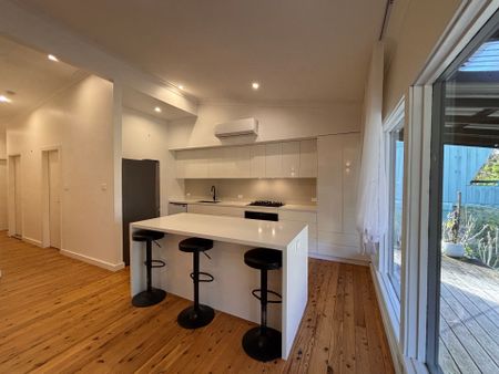 Spacious Retreat - Photo 2