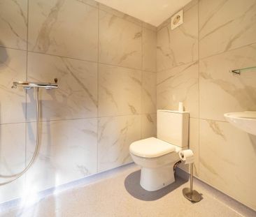 2 bedroom semi-detached house to rent - Photo 4