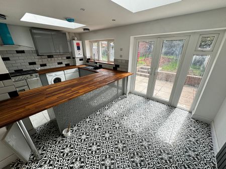 Mount Road, Penn, Wolverhampton - Photo 5