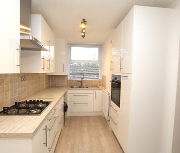 3 Bedroom Maisonette, Chester - Photo 3