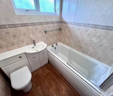 2 bedroom maisonette to rent - Photo 3