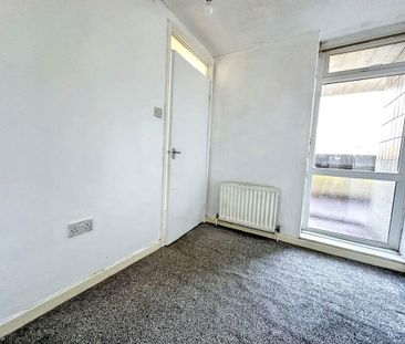 2 bed apartment to rent in NE37 - Photo 3