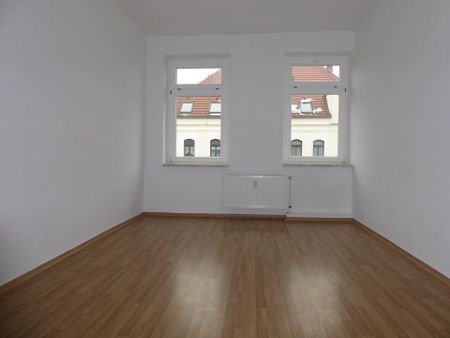 Kleines Reich mit Einbauküche freut sich auf neue Mieter. - Photo 4